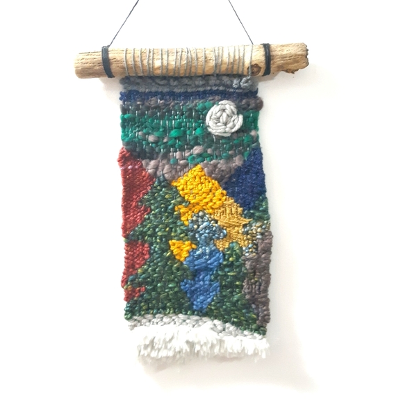 *New* Handmade Tapestry - Picture 1 of 3